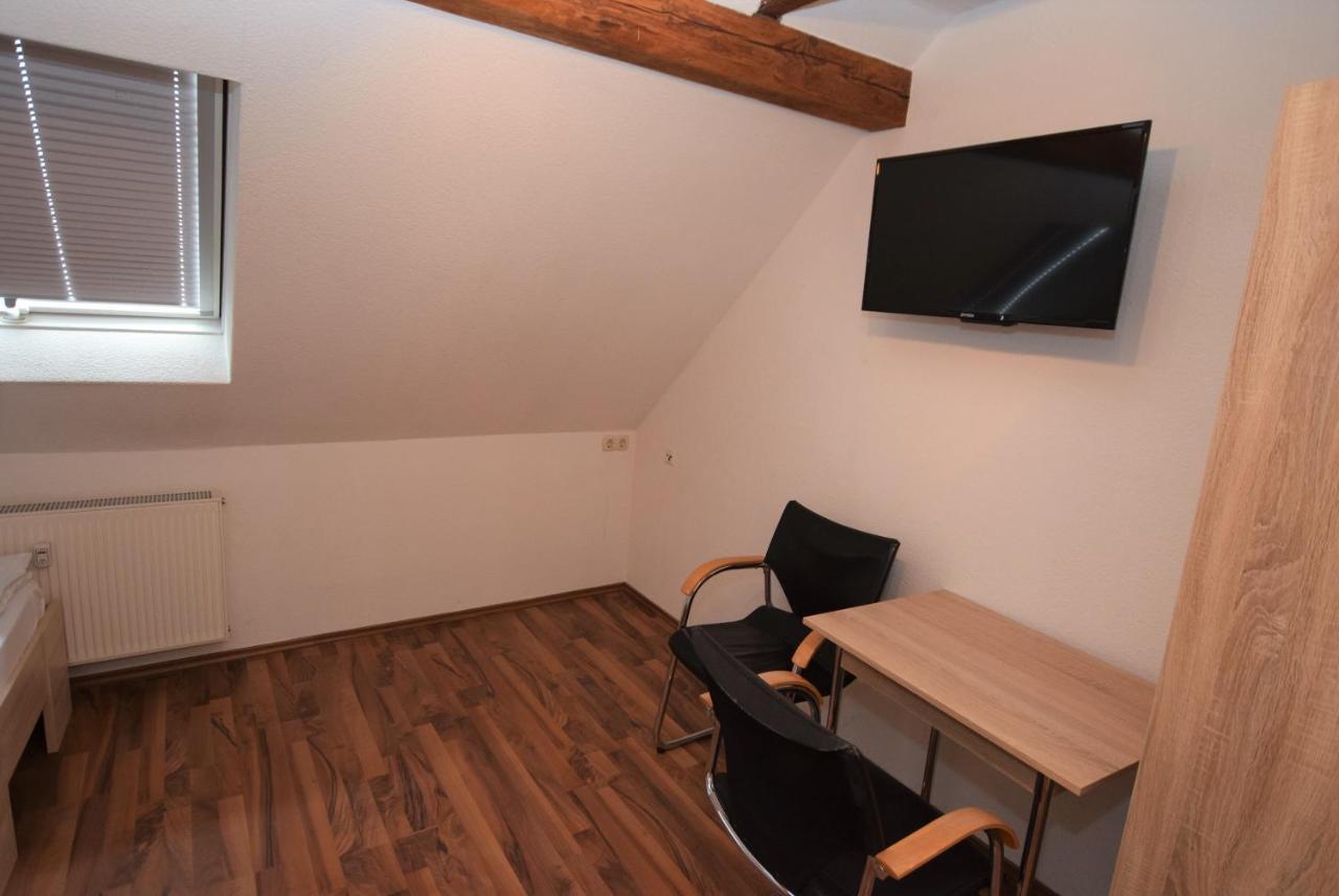 Nuertingen Zimmer מראה חיצוני תמונה