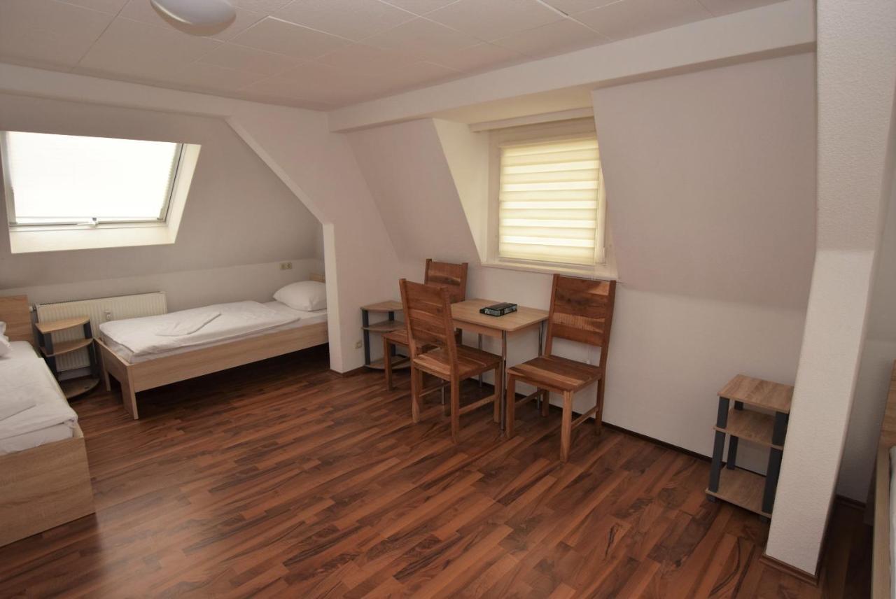 Nuertingen Zimmer מראה חיצוני תמונה