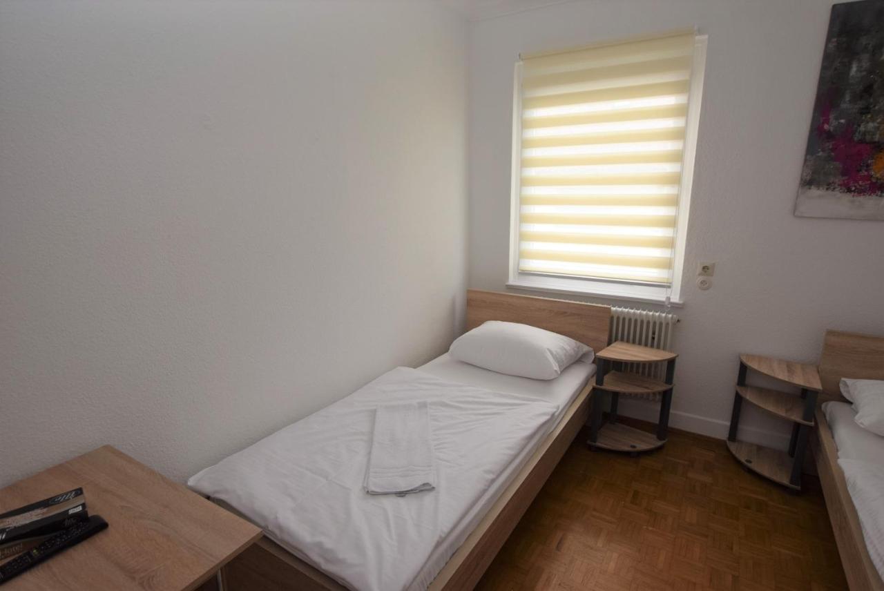Nuertingen Zimmer מראה חיצוני תמונה