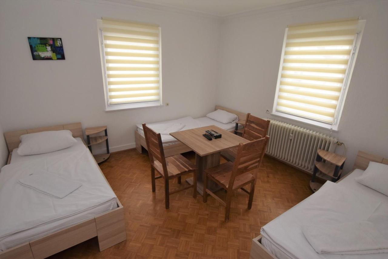 Nuertingen Zimmer מראה חיצוני תמונה