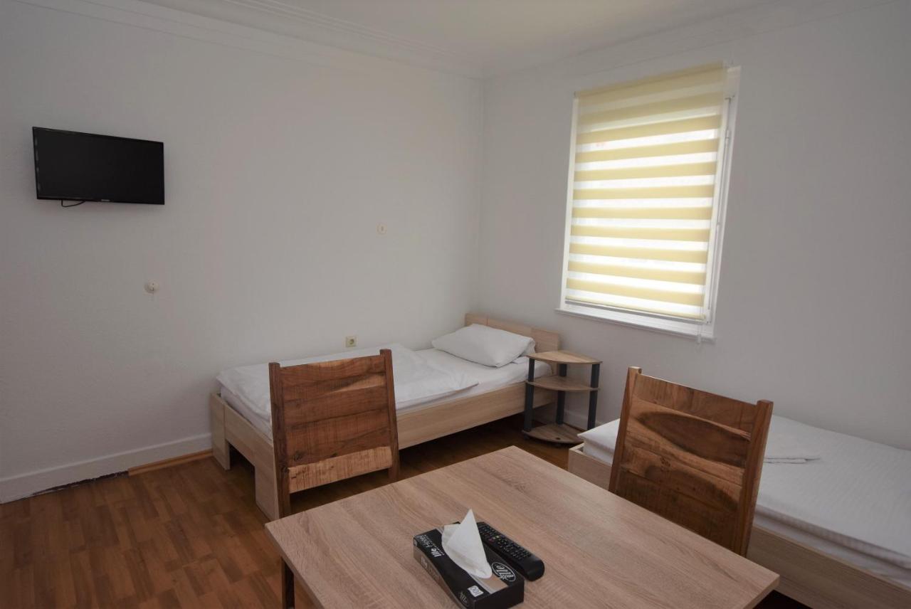 Nuertingen Zimmer מראה חיצוני תמונה